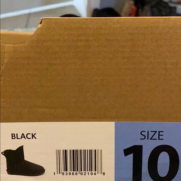 Size 10 boots - Picture 6 of 7